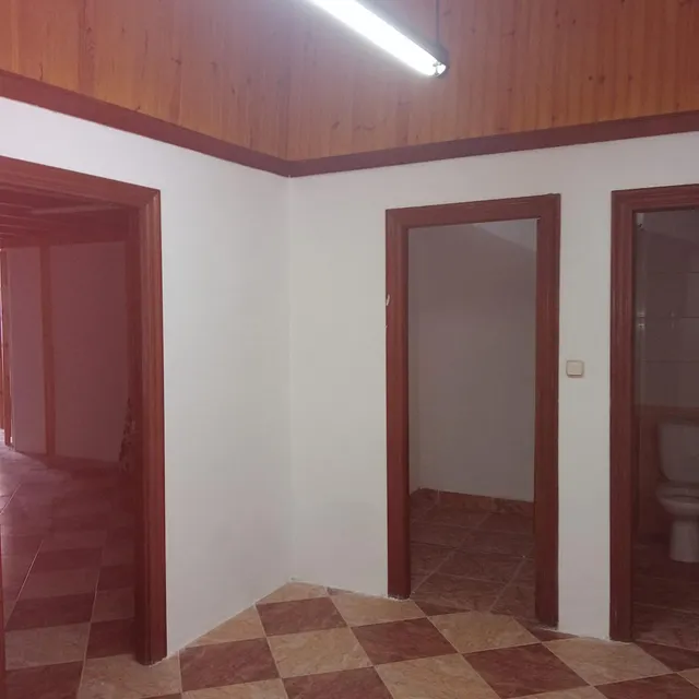 Local Comercial en Cuatro Caminos - Torrelavega - foto 5