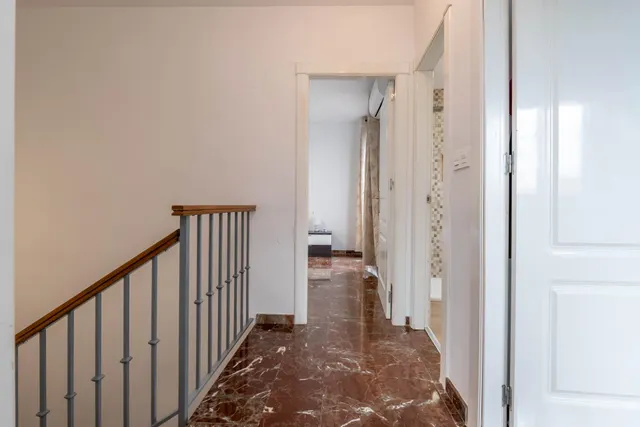 Encantadora Casa Reformada en Ogijares con Vistas y Espacios para Disfrutar — 26