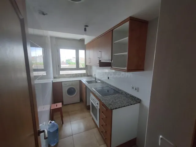 PISO EN CESIÓN DE CRÉDITO CON POSESIÓN EN MOLLERUSSA – ¡OPOR - foto 3