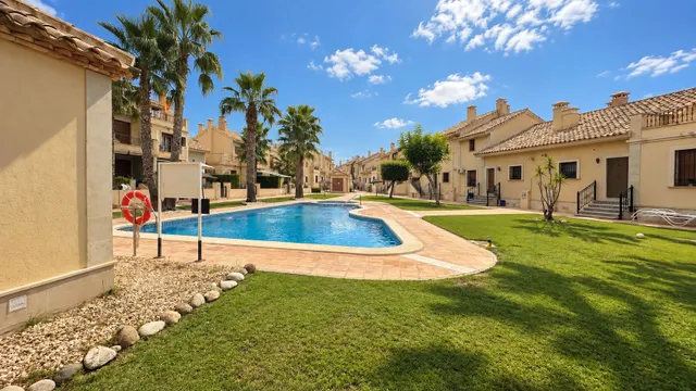 Casa 2 habitaciones 74m² en venta - Comunidad valenciana — 44