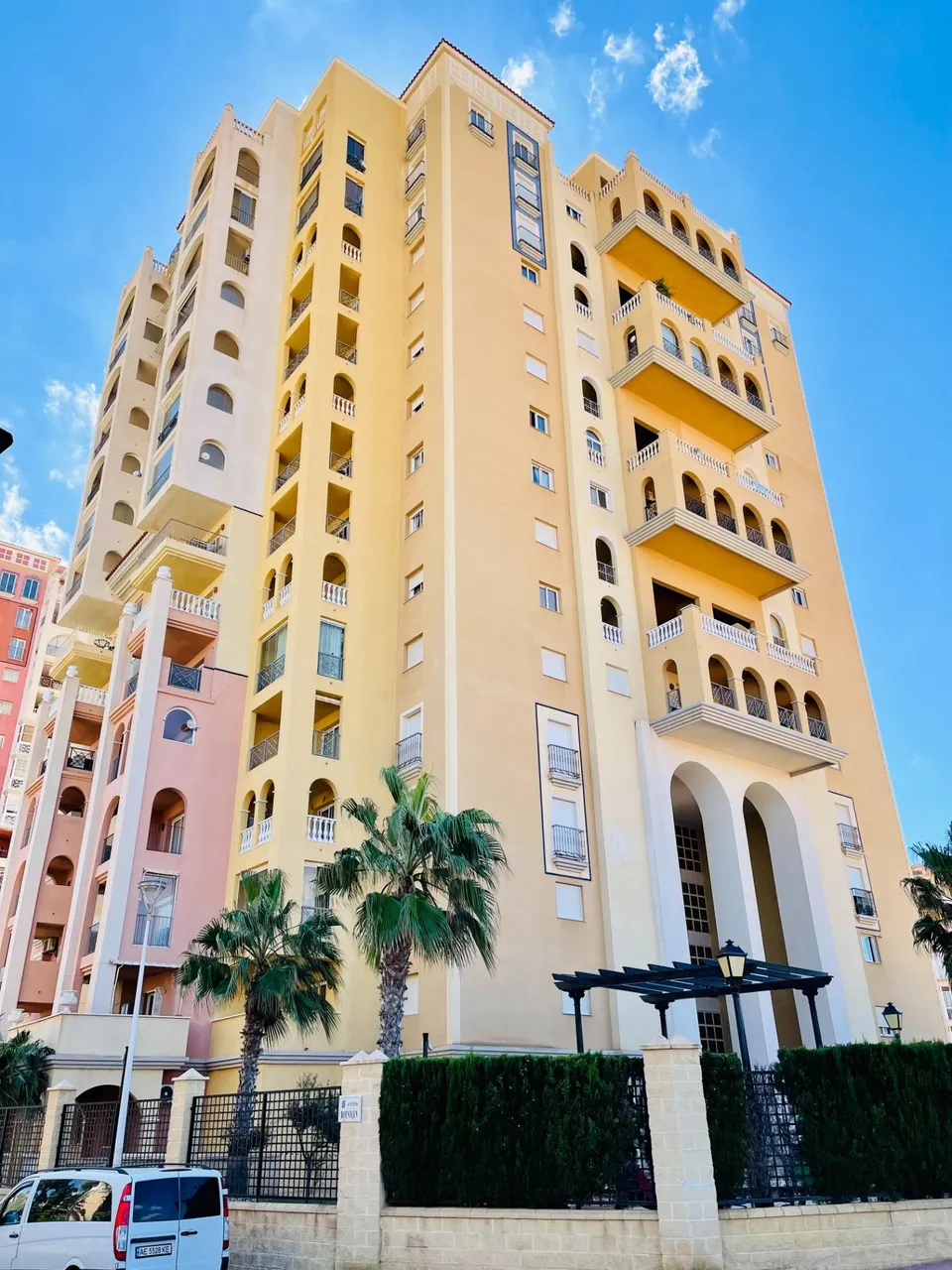 Apartamento de 3 Dormitorios con vistas al mar