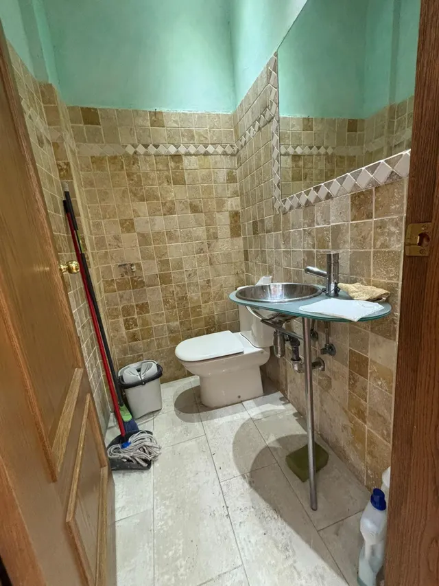 LOCAL COMERCIAL DE 300 m2 – ALQUILER CON OPCIÓN DE COMPRA — 12