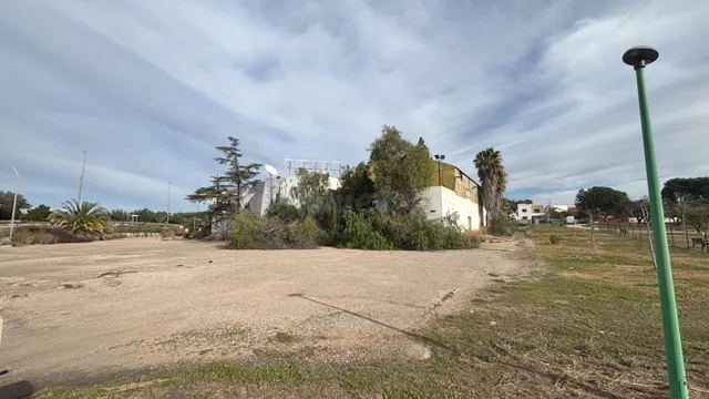 PARCELA PARA UNIFAMILIARES EN LA POBLA DE VALLBONA - foto 4