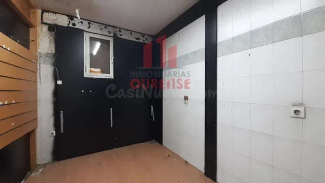ECONÓMICO LOCAL PRÓXIMO A ERVEDELO, EN EL BARRIO DEL COUTO. - foto 5