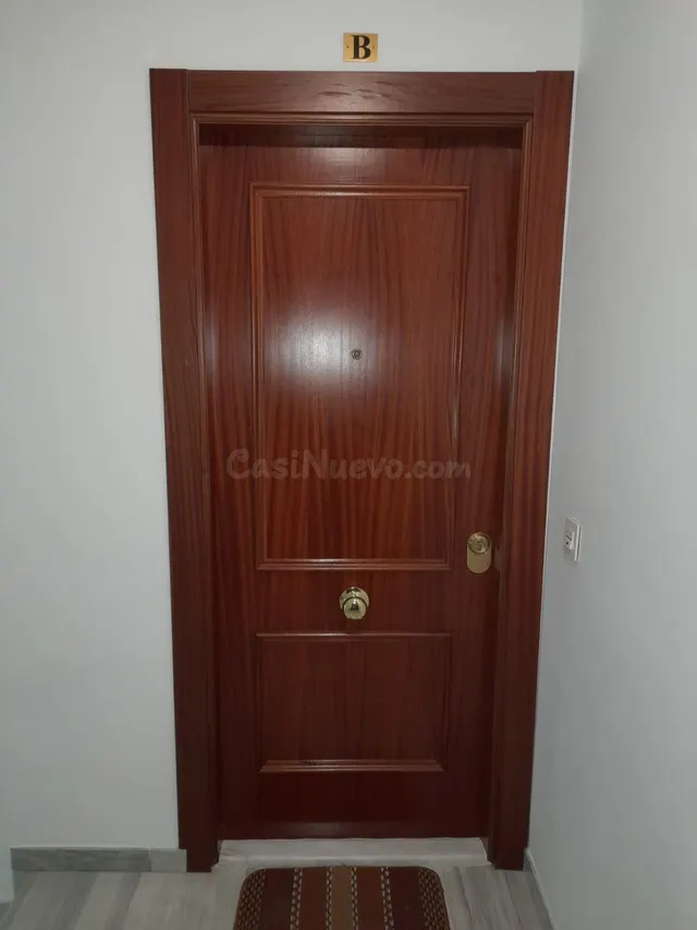 Venta de piso en Estepa. Zona Avenida y Avd. Badia Polesine. - foto 2