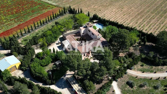 ESPECTACULAR MASÍA RURAL VENTA CON LICENCIA TURÍSTICA EN VIG - foto 2