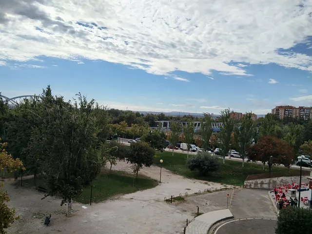 Piso de 62m2 útiles con PLAZA DE GARAJE!!! Distribuido en tres dormitorios, salón, cocina y baño — 20