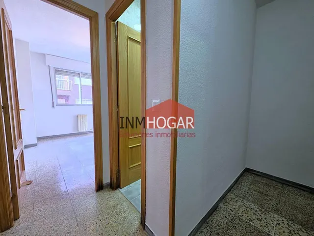 Amplia vivienda de 4 dormitorios con dos terrazas acristaladas en venta la zona sur de Ávila — 32