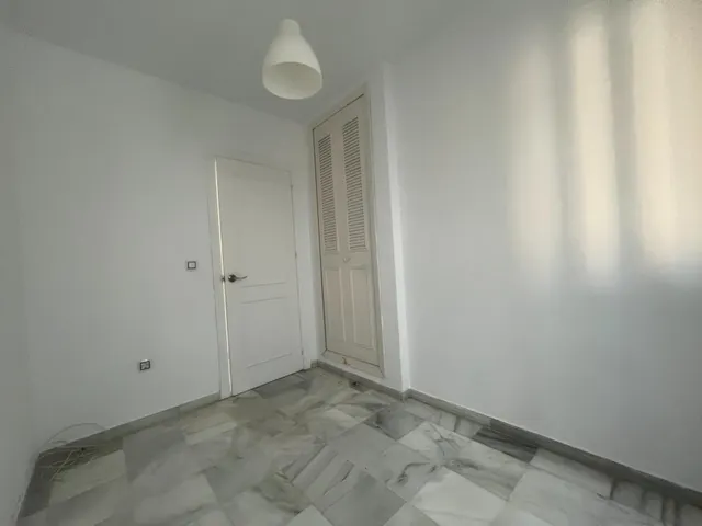 ESPECTACULAR PISO DE 5 DORMITORIOS EN LA MEJOR ZONA DEL PUERTO DE SANTA MARIA — 34