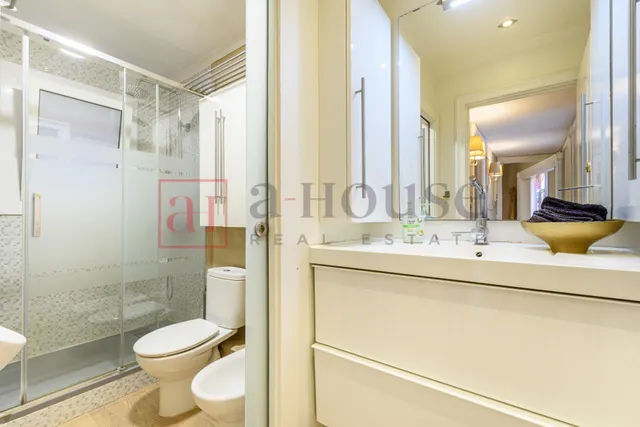 PISO LISTO PARA ENTRAR A VIVIR CON GRAN BALCÓN/TERRAZA EN LA NOVA ESQUERRA DE L'EIXAMPLE — 25
