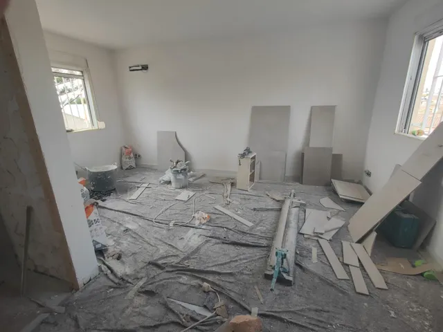 Chalet Adosado con piscina privada de 4 Dormitorios Y 3 baños  en Villamartín – Orihuela Costa — 6