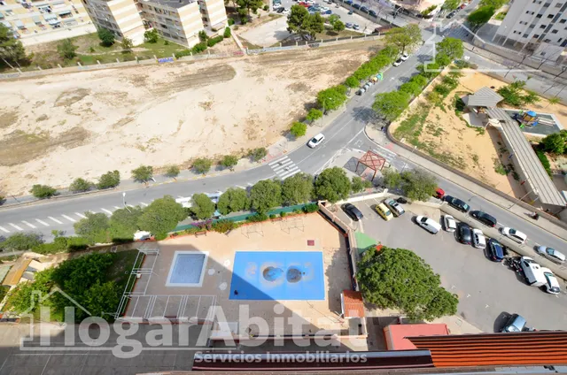 ¡vistas al mar! alto, amplio y exterior en urbanización con parking y piscina — 16
