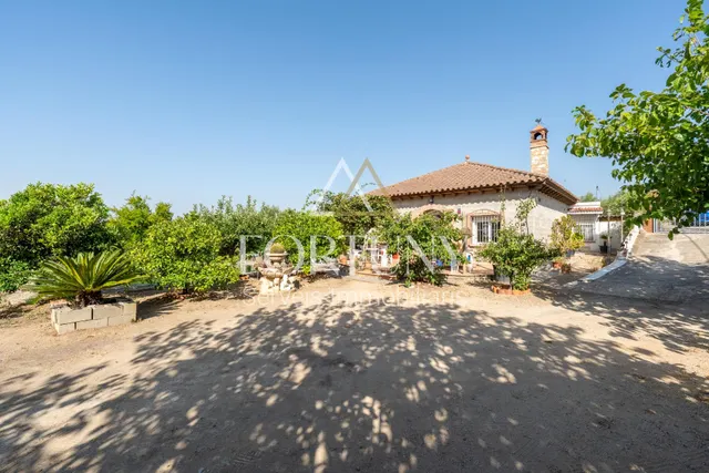Casa en venta en Partida Freixe, Riudoms. — 30