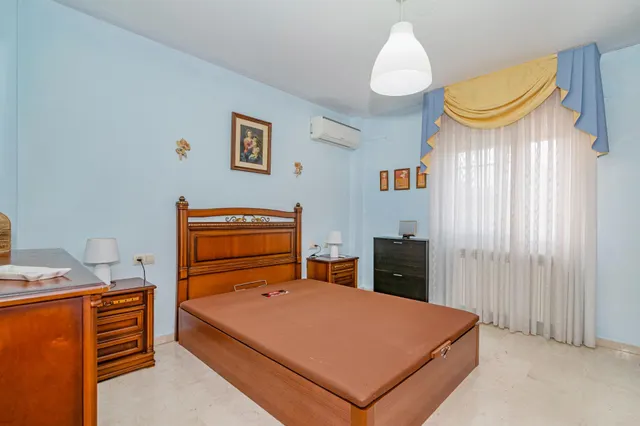 ¡AMPLIA CASA DE 4 DORMITORIOS, 3 BAÑOS Y CALEFACCIÓN CENTRAL EN LA ZUBIA! ✨ — 17