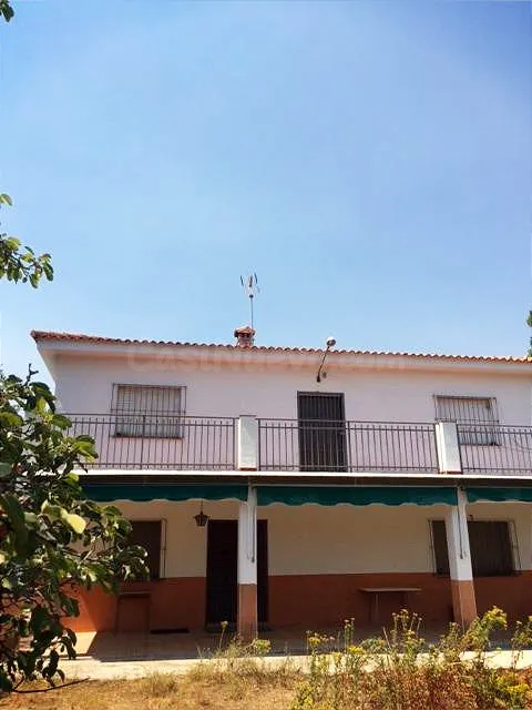 Finca de 7 Hectáreas con casa de campo en la Montaña - foto 2