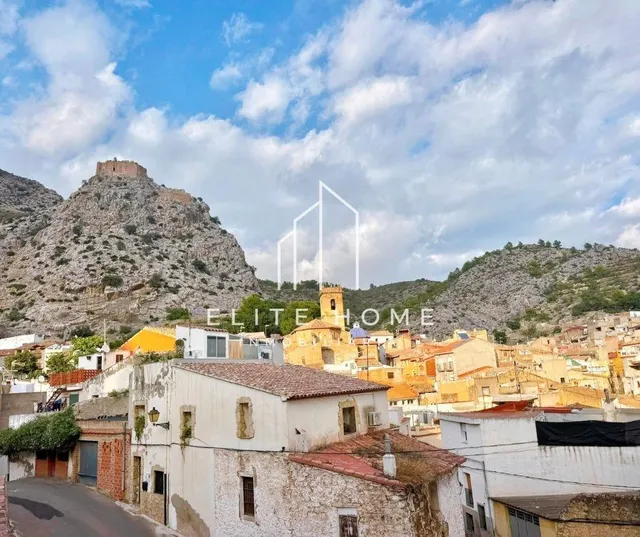 Casa-solar en Borriol con impresionantes vistas a la montaña para construir la casa de tus sueños — 8