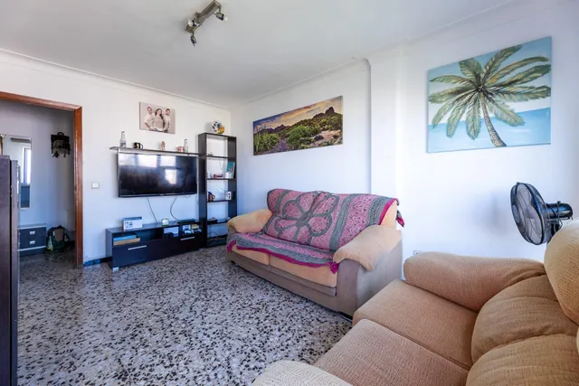 Piso luminoso con terraza y bonitas vistas en Palma - foto 4