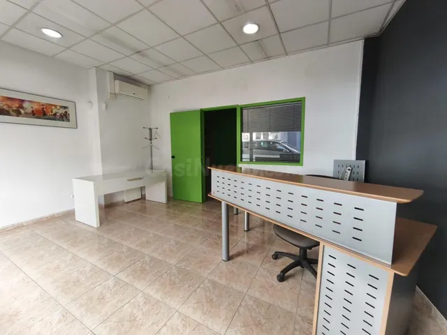 Local comercial 60m² en alquiler - Poble nou