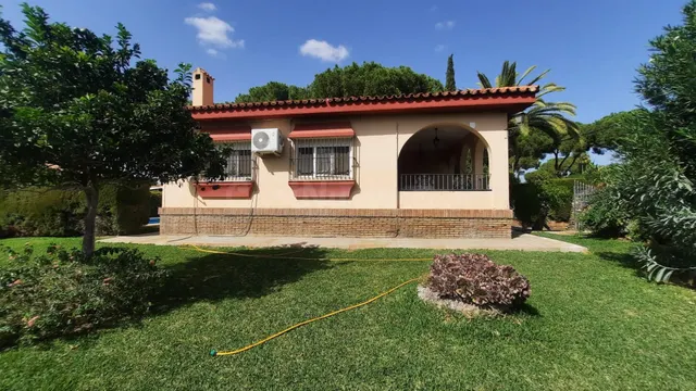 Chalet independiente en la Urbanización de Pino Grande - foto 2