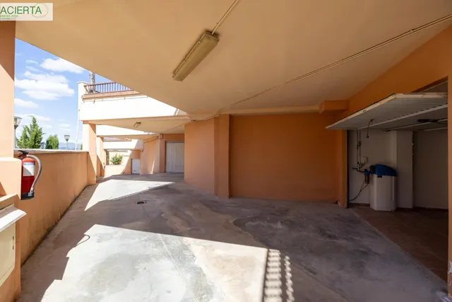 Ponemos a la venta esta preciosa casa en Urbanizacion cerrada, con zonas comunes y piscina comunitaria. — 41