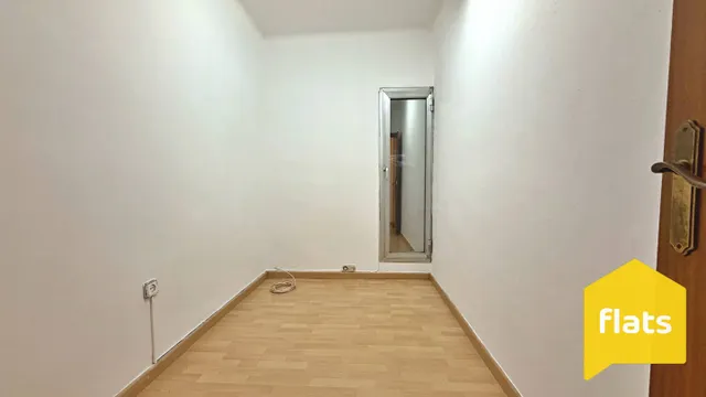 Se vende Amplio y Luminoso Piso exterior de 3 amplias habitaciones, Galería exterior, patio interior, Aire Acondicionado y con increíbles oportunidades de reforma a tu gusto! — 16