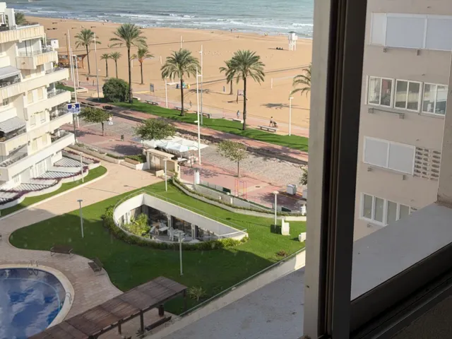 Apartamento en primera línea de playa en gandía con vistas al mar — 33