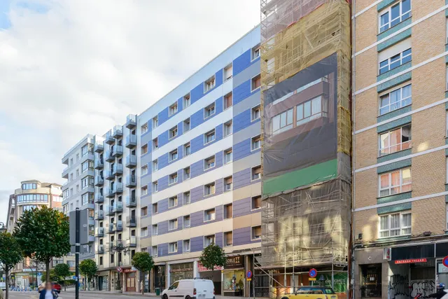 LUZ, CUATRO habitaciones ,TERRAZA Y TRASTERO EN UNA DE LAS MEJORES ZONAS DE OVIEDO — 48