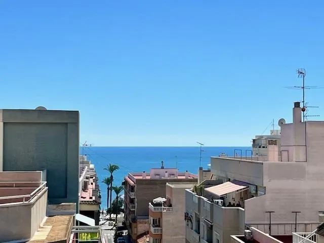 Apartamento de 3 dormitorios y 2 baños a 200 metros de Playa del Cura — 33