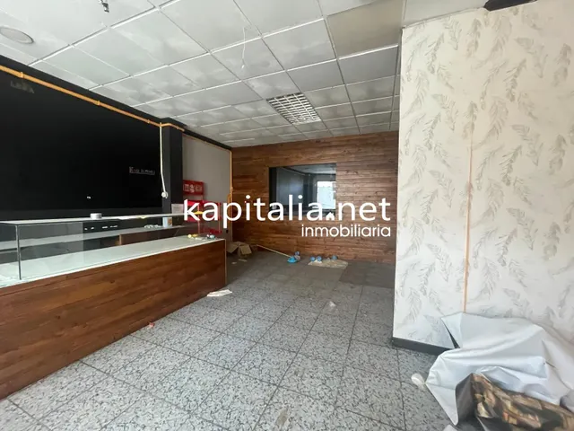 Local comercial a la venta en Ontinyent (Valencia) — 10