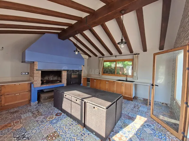 UNA RESIDENCIA UNICA EN SANTA BARBARA !! - foto 2