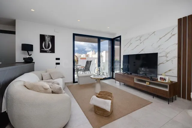 Impresionante apartamento de 3 dormitorios en el corazón de la ciudad — 2