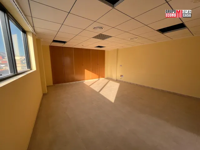EDIFICIO DE OFICINAS EN VENTA O ALQUILER,  EN MONFORTE DEL CID — 25