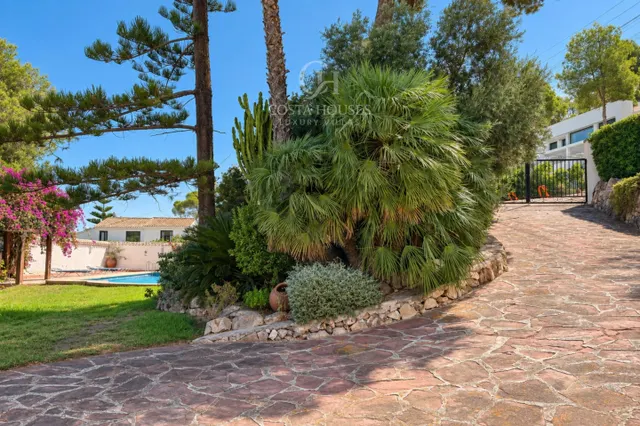VILLA JARDI · DOBLE PARCELA, JARDINES MADUROS Y VISTAS AL MONTGÓ EN EL TOSALET JÁVEA — 43