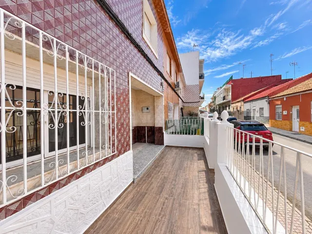 VIVIENDA EN VENTA EN BARRIADA CUATRO SANTOS....!!!!!!! - foto 4