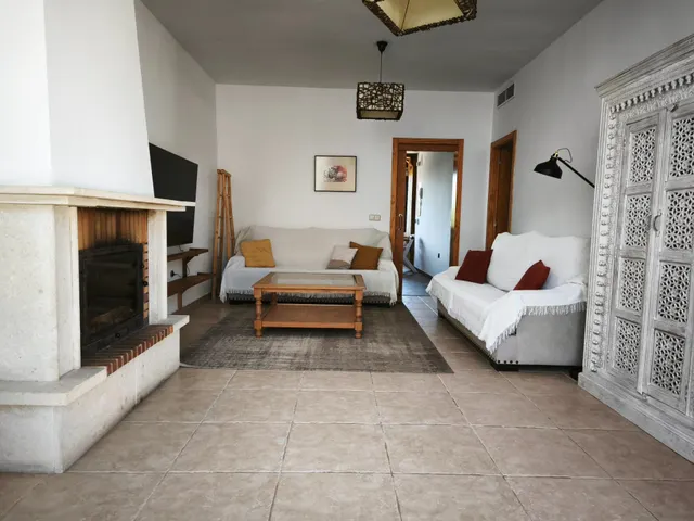 Espectacular casa en las Jaras, con piscina — 27
