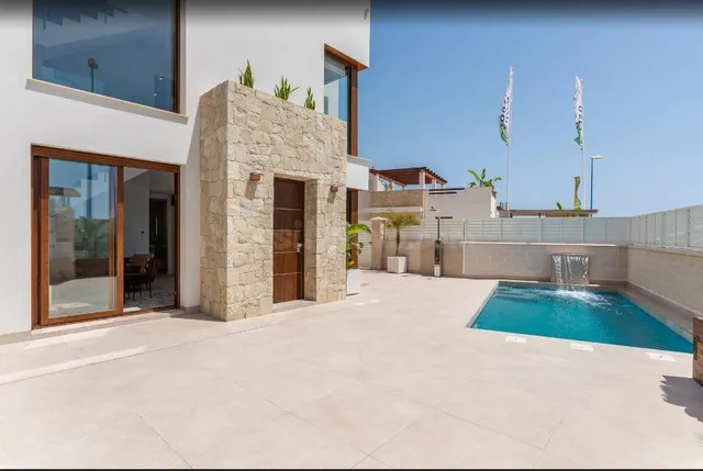 VILLA INDEPENDIENTE a 200 m de la PLAYA en VERA -ALMERÍA - foto 3