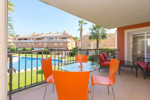 Amplio apartamento en excelente ubicación en venta en Jávea — 2
