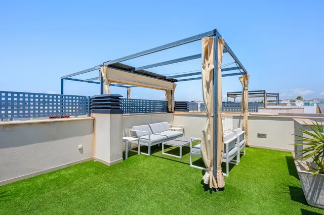 Villa moderna con piscina privada, 3 dormitorios y 3 baños. — 29