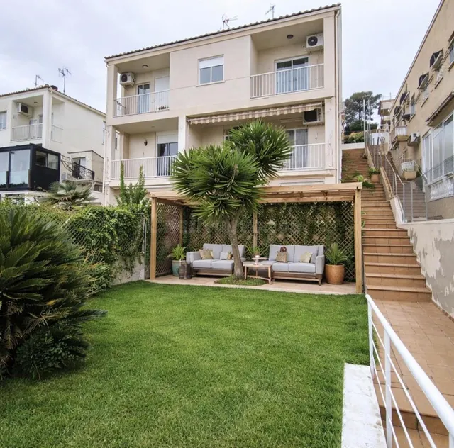 Chalet pareado en venta en Segur de Calafell - foto 4