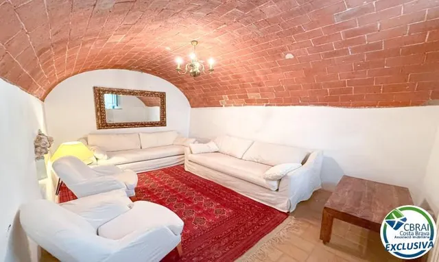 Casa en venta en Espolla — 17