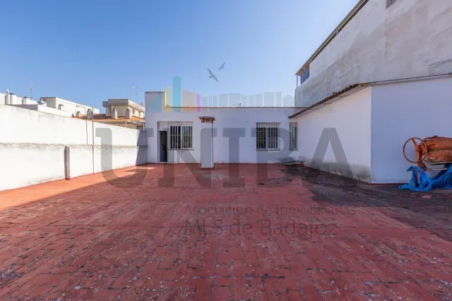 Casa en san roque con cochera y amplia terraza — 21
