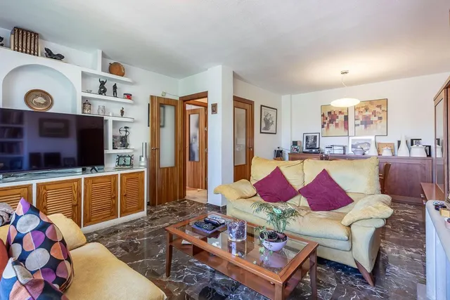 CASA PAREADA EN LA ZUBIA CON PISCINA, ZONA DE BARBACOA Y JARDÍN — 11