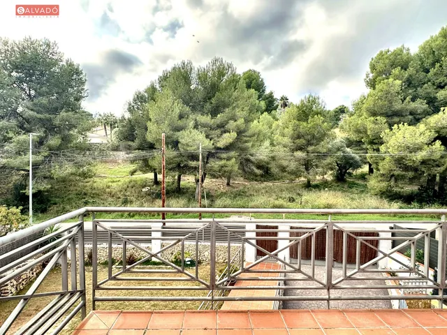 Casa con gran jardín, pérgola y barbacoa en Segur de Calafell !! — 31
