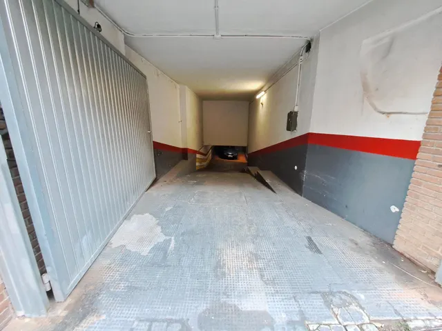 DOS PLAZAS DE GARAJE EN VENTA — 6