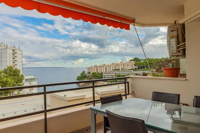 Piso con vistas al mar en Cala Vinyes