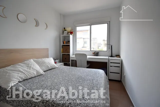 SEMINUEVO, AMPLIO Y LUMINOSO CON TERRAZA Y JACUZZI — 17