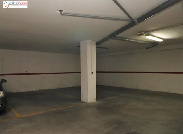 PLAZA DE PARKING EN PUERTO SAGUNTO — 2