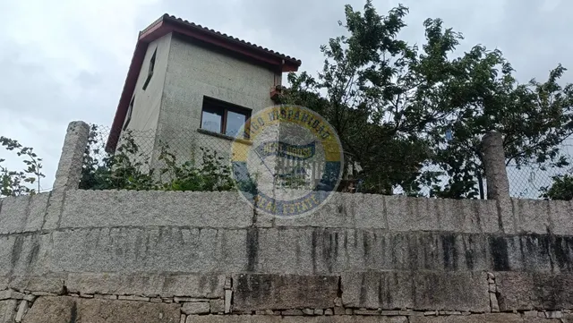 CASA EN MOS — 6
