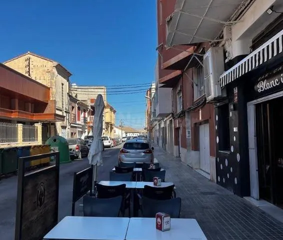 SE VENDE piso OKUPA en C CANTANT VENDRELL 28 de Sueca — 3