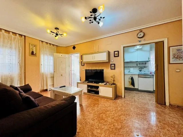 PLANTA BAJA CON PATIO